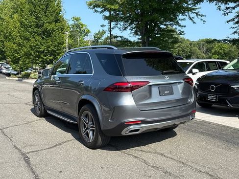 Used 2025 Mercedes-Benz GLE 450e 4MATIC image 2
