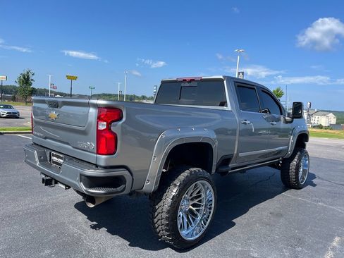 Used 2024 Chevrolet Silverado 2500 High Country w/ High Country Premium Package AWD/4WD image 5