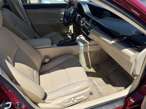 Used 2015 Lexus ES 350 w/ Premium Package FWD image 14