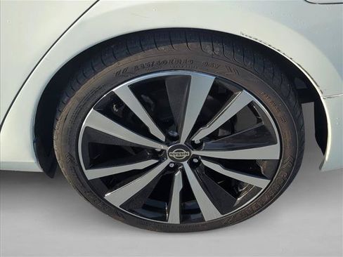 Used 2020 Nissan Altima 2.5 SR FWD image 6