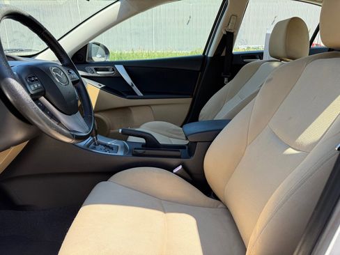 Used 2011 MAZDA MAZDA3 s Sport FWD image 9