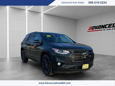 Used 2021 Chevrolet Traverse RS image 1