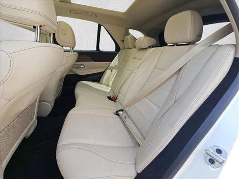 Used 2024 Mercedes-Benz GLE 450e 4MATIC image 18