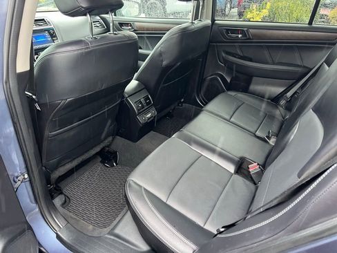 Used 2018 Subaru Outback 3.6R Limited image 16