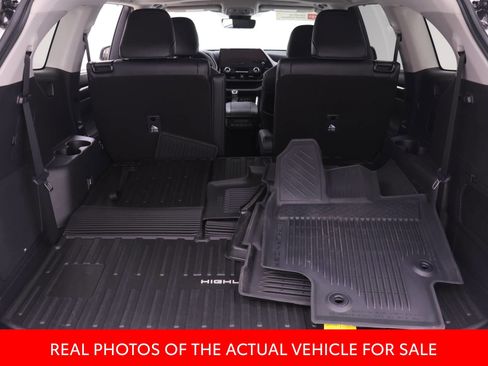 Used 2026 Toyota Highlander Limited image 14