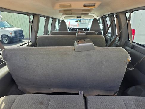 Used 2018 Chevrolet Express 3500 LT w/ LT Preferred Equipment Group RWD image 19