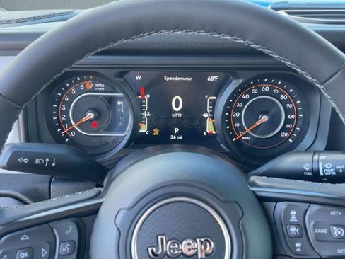 New 2026 Jeep Gladiator Sport image 18