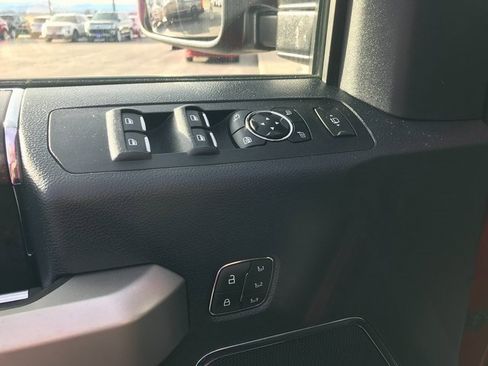 Certified 2022 Ford F350 Lariat w/ Lariat Value Package image 7