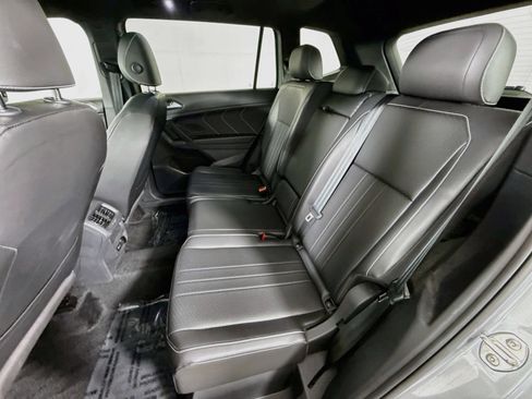 Certified 2024 Volkswagen Tiguan SE R-Line AWD/4WD image 20