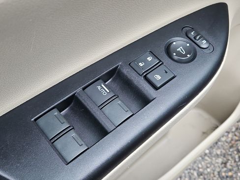 Used 2013 Honda Accord LX image 13