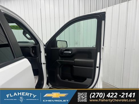 Used 2022 Chevrolet Silverado 1500 Custom Trail Boss AWD/4WD image 14