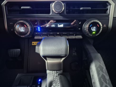 New 2026 Toyota 4Runner Limited AWD/4WD image 27
