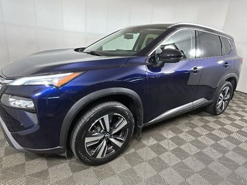 Used 2024 Nissan Rogue SL w/ SL Premium Package AWD/4WD image 7