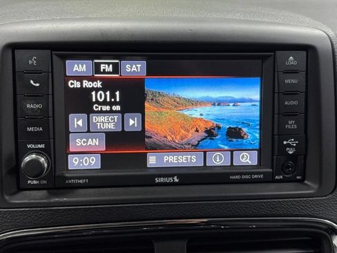 Used 2020 Dodge Grand Caravan SE w/ UConnect Hands-Free Group FWD image 22