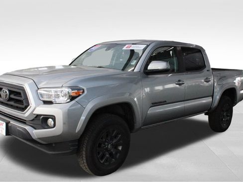 Certified 2023 Toyota Tacoma SR5 w/ Technology Package AWD/4WD image 7