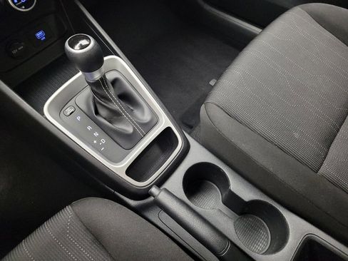 Used 2021 Hyundai Venue SE FWD image 26