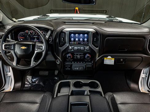 Used 2023 Chevrolet Silverado 3500 LTZ image 20