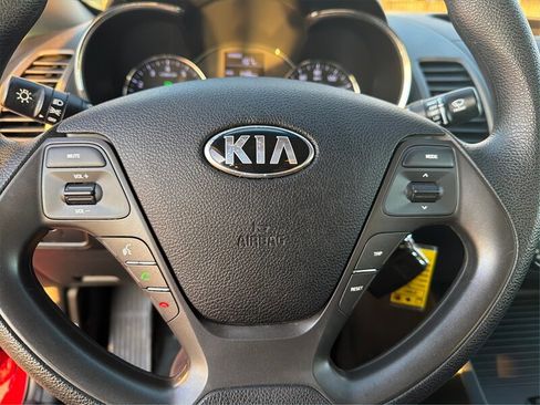 Used 2016 Kia Forte LX image 16
