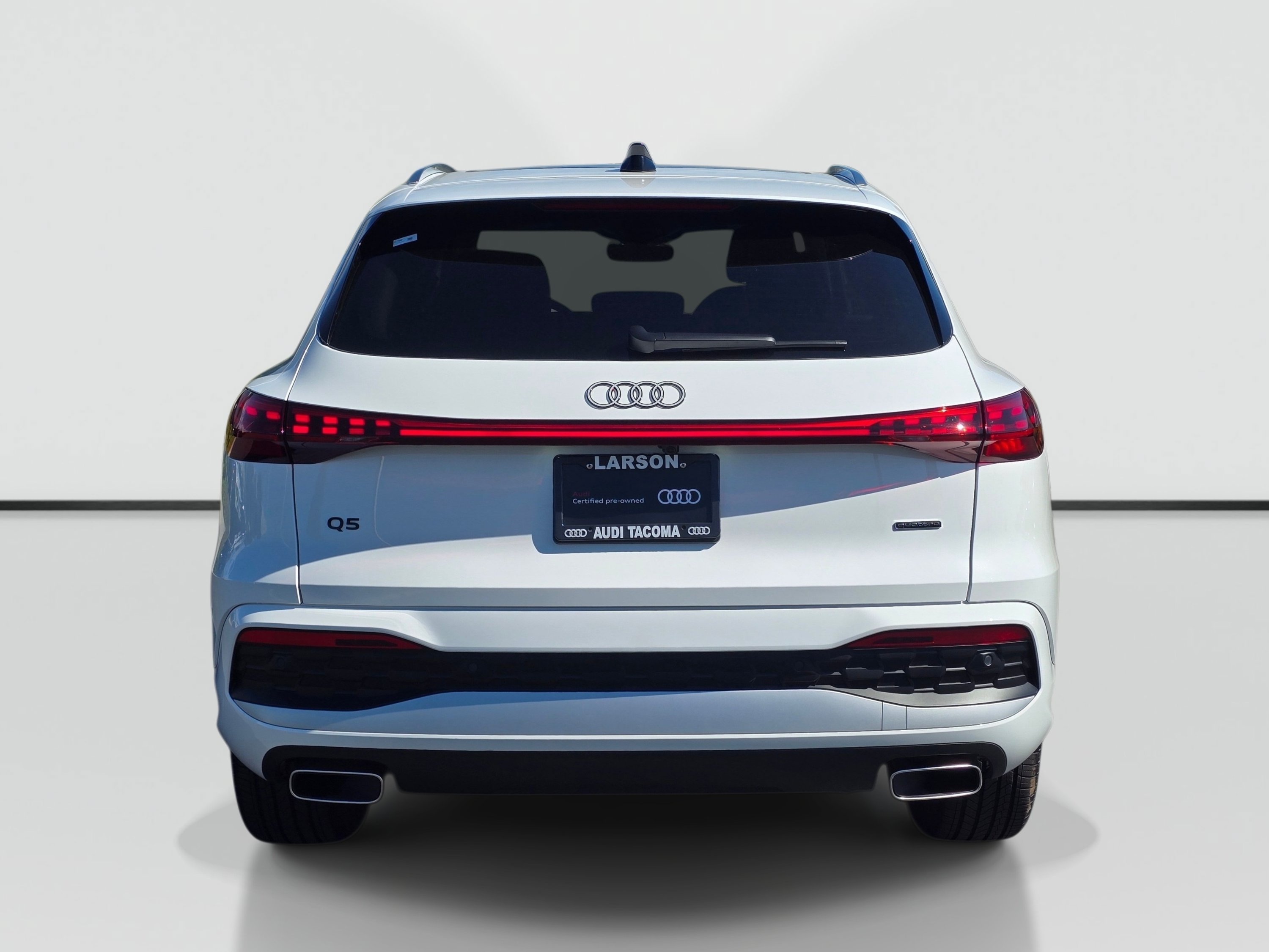 Certified 2025 Audi Q5 Premium w/ Convenience Package AWD/4WD image 4