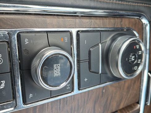 Used 2020 Ford Expedition Max Platinum image 22