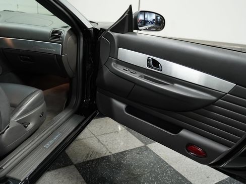 Used 2002 Ford Thunderbird image 40