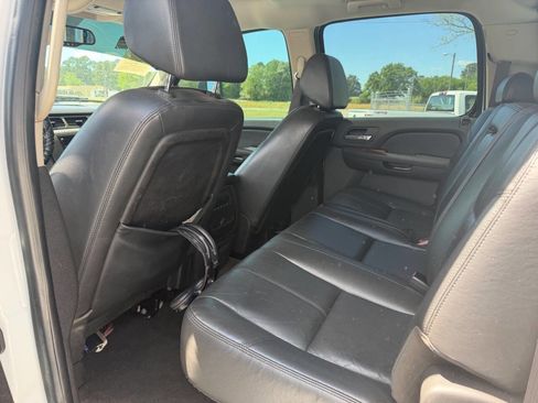 Used 2008 GMC Sierra 3500 SLT w/ Convenience Package AWD/4WD image 10