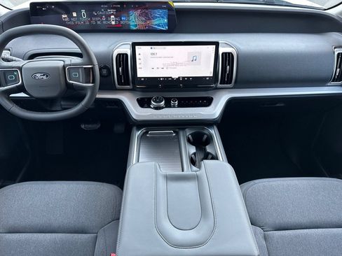 New 2026 Ford Expedition Max Active RWD image 12