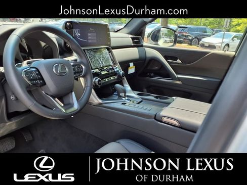 New 2025 Lexus LX 700h Overtrail image 7