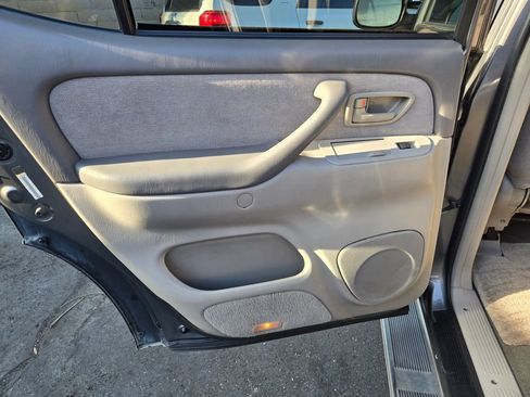 Used 2003 Toyota Sequoia SR5 image 13