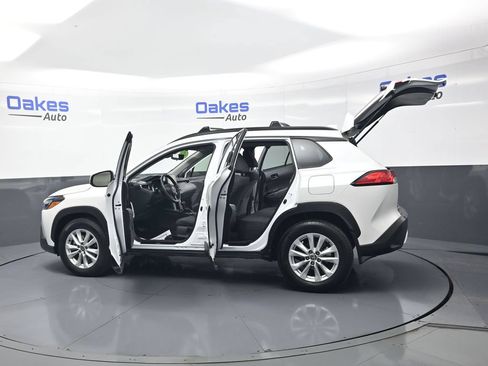 Used 2022 Toyota Corolla Cross LE FWD image 53