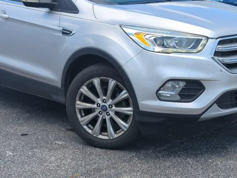 Used 2017 Ford Escape Titanium FWD image 2