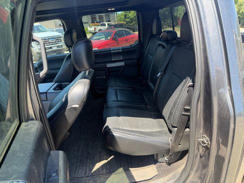 Used 2018 Ford F150 Lariat w/ Equipment Group 502A Luxury AWD/4WD image 11