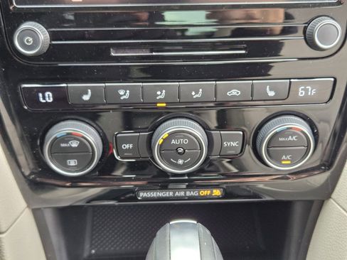 Used 2020 Volkswagen Passat 2.0T SE image 20