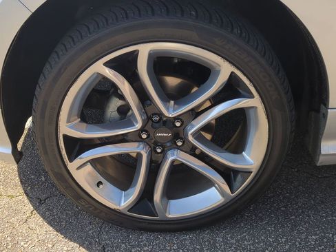 Used 2014 Ford Edge Sport w/ Driver Entry Package image 10