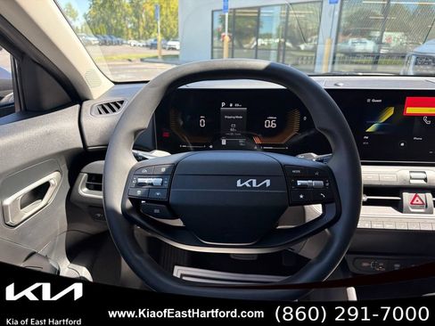 New 2026 Kia K4 FWD image 24
