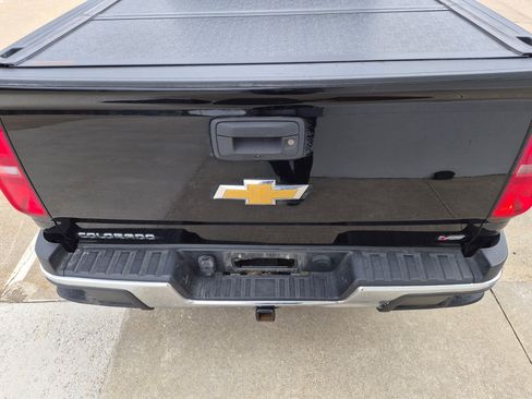 Used 2018 Chevrolet Colorado W/T image 11