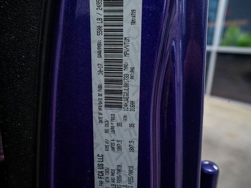 Used 2018 Jeep Wrangler Unlimited Sahara image 56