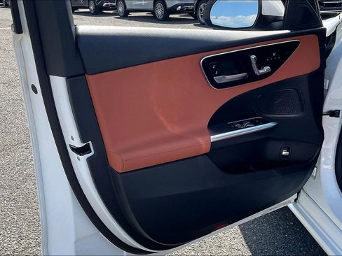 Certified 2024 Mercedes-Benz C 300 4MATIC Sedan image 15