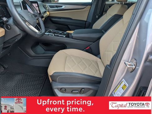 Used 2024 Volkswagen Atlas Cross Sport SE w/ Panoramic Sunroof Package AWD/4WD image 14