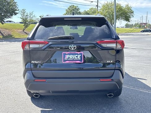 Used 2025 Toyota RAV4 XLE FWD image 5