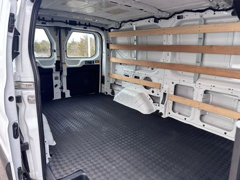 Used 2025 Ford Transit 250 Low Roof w/ Exterior Upgrade Package image 33