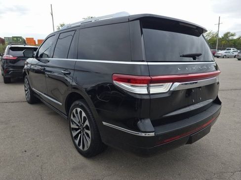 Used 2024 Lincoln Navigator Reserve image 6