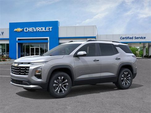 New 2026 Chevrolet Equinox LT image 2