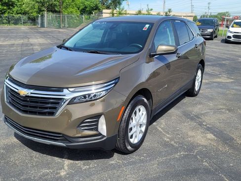 Used 2024 Chevrolet Equinox LT w/ LPO, Floor Liner Package FWD image 5