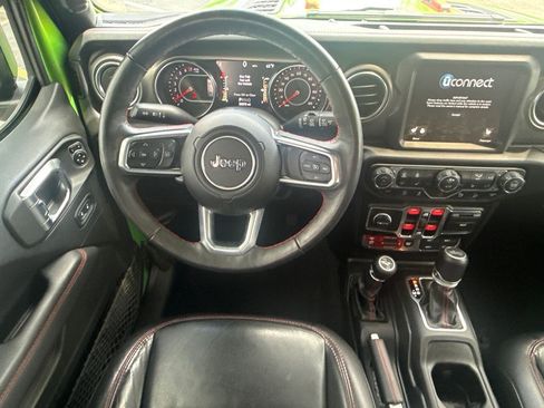 Used 2019 Jeep Wrangler Unlimited Rubicon AWD/4WD image 17