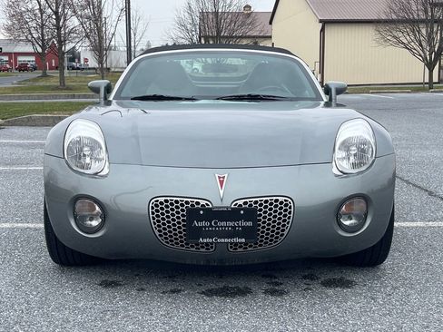 Used 2006 Pontiac Solstice w/ Premium Package image 3