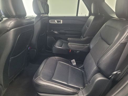 Used 2020 Ford Explorer Limited AWD/4WD image 18