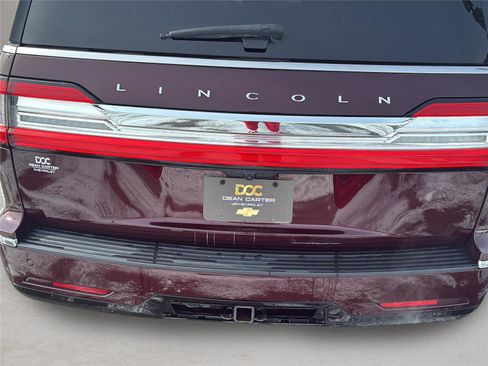 Used 2019 Lincoln Navigator Reserve image 28