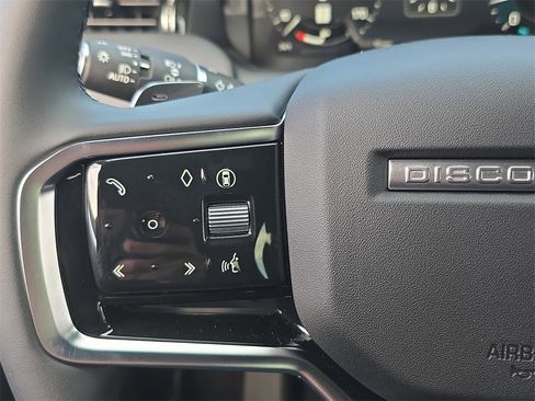 New 2026 Land Rover Discovery Sport Landmark image 17