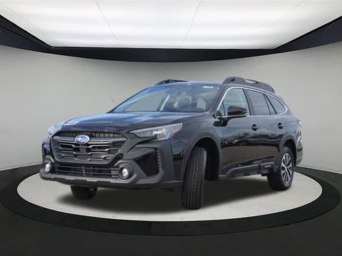 New 2025 Subaru Outback Premium image 3